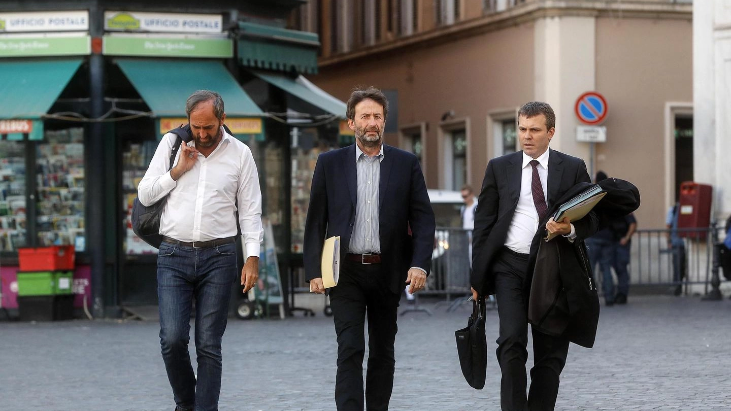Dario Franceschini arriva a Palazzo Chigi per il Cdm (Ansa)