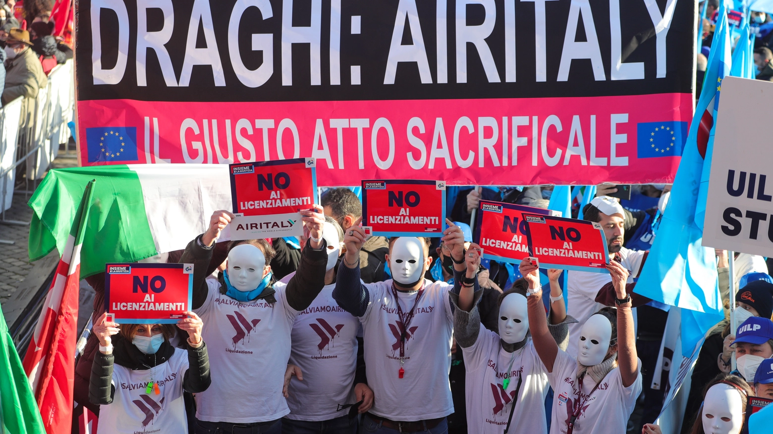 Manifestazione contro i licenziamenti in Air Italy