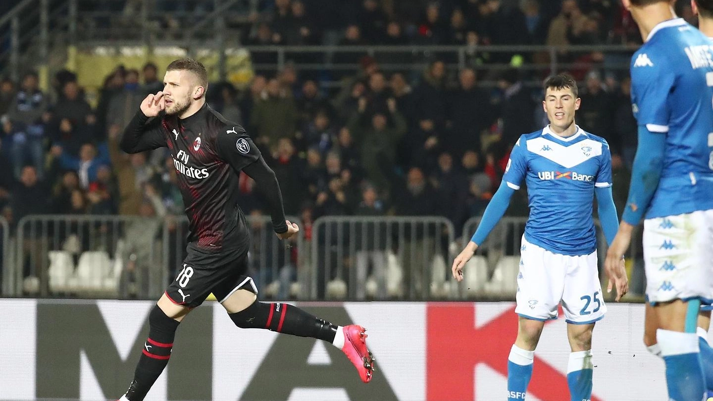 Brescia-Milan 0-1, il gol di Rebic (Ansa)