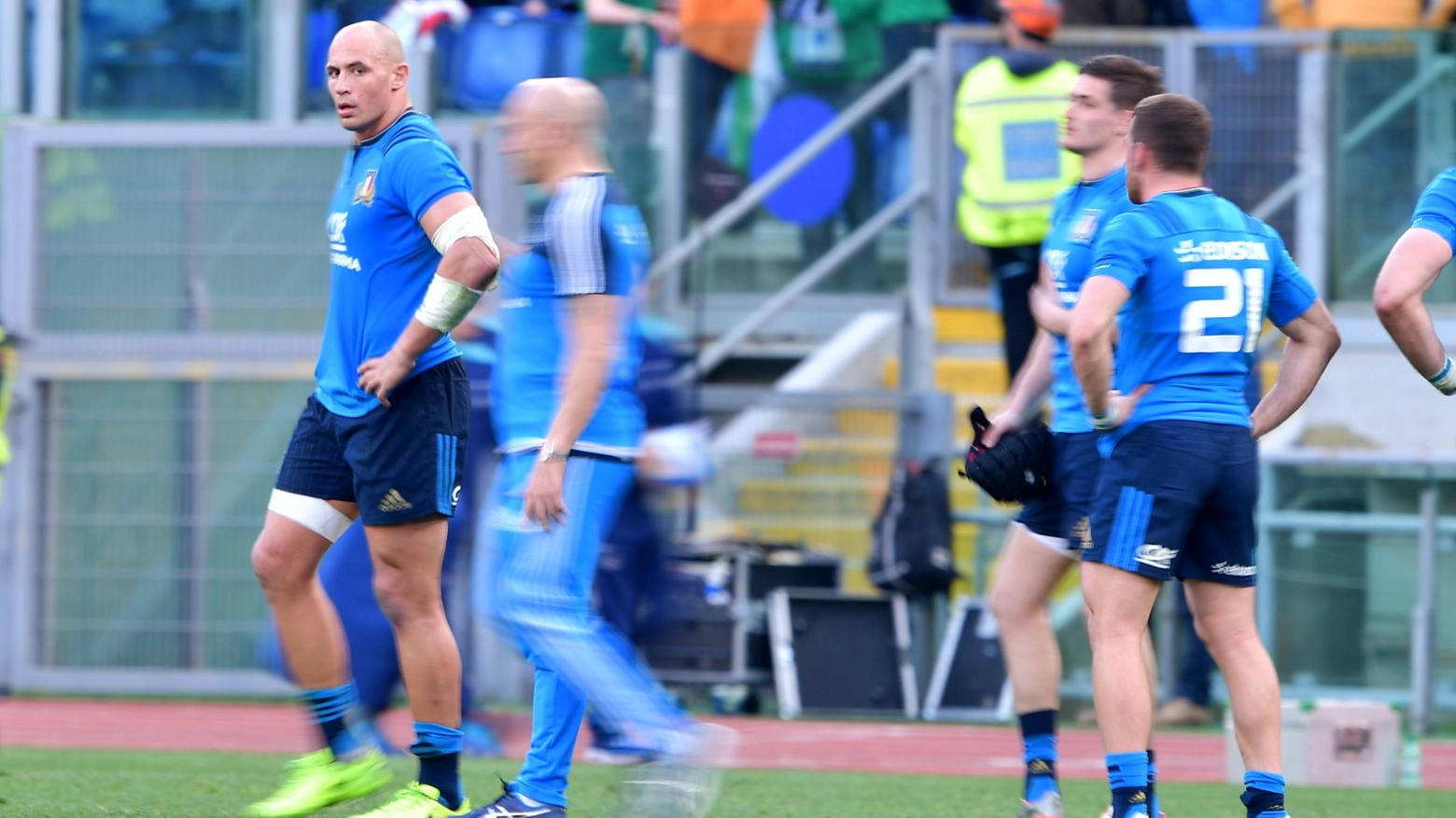 Alcuni giocatori azzurri durante l'ultima sfida con l'Irlanda