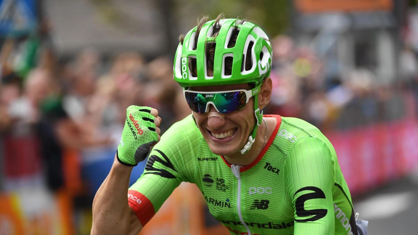 Giro d'Italia 2017, l'esultanza di Pierre Rolland a Canazei (Ansa)