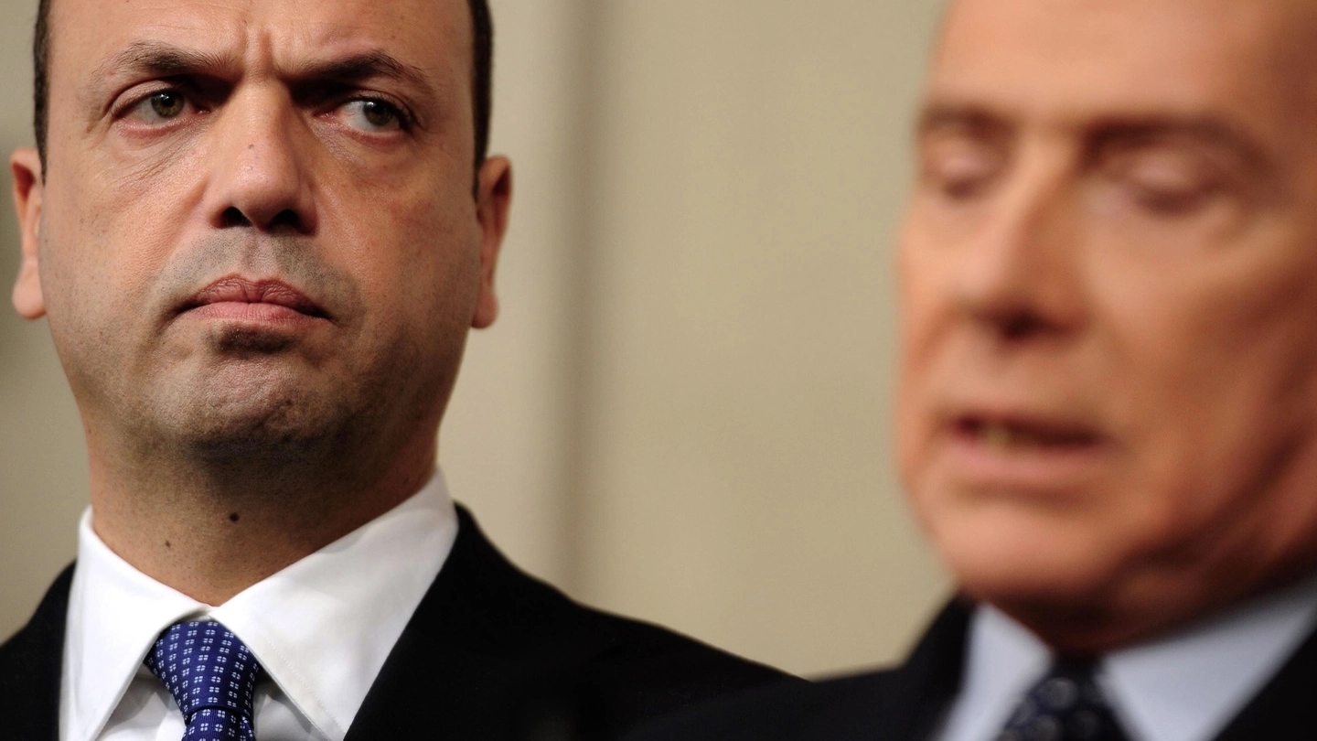 Angelino Alfano e Silvio Berlusconi (ImagoE)