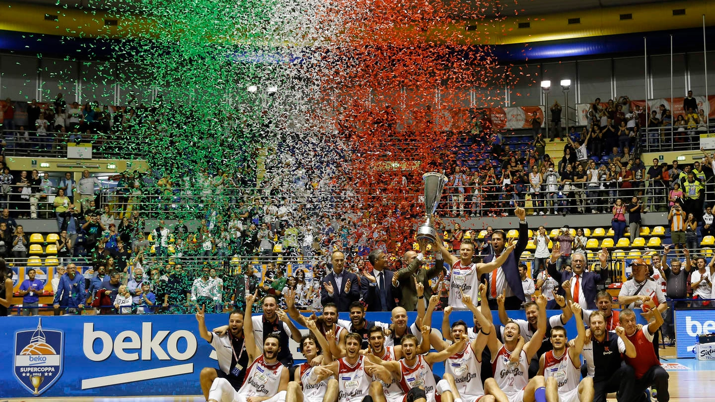 Reggio festeggia la vittoria in Supercoppa (Lapresse)