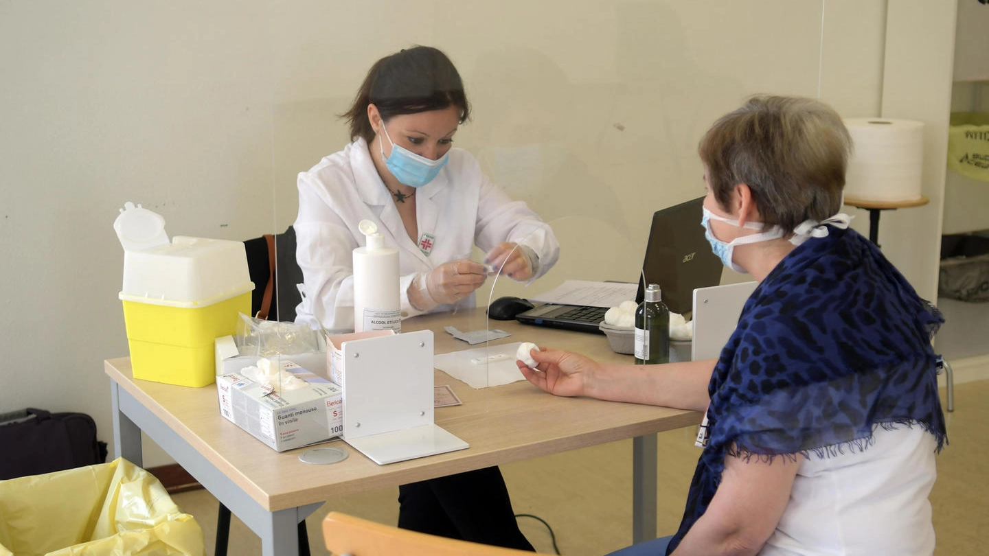 Coronavirus, test sierologici in provincia di Milano (Ansa)