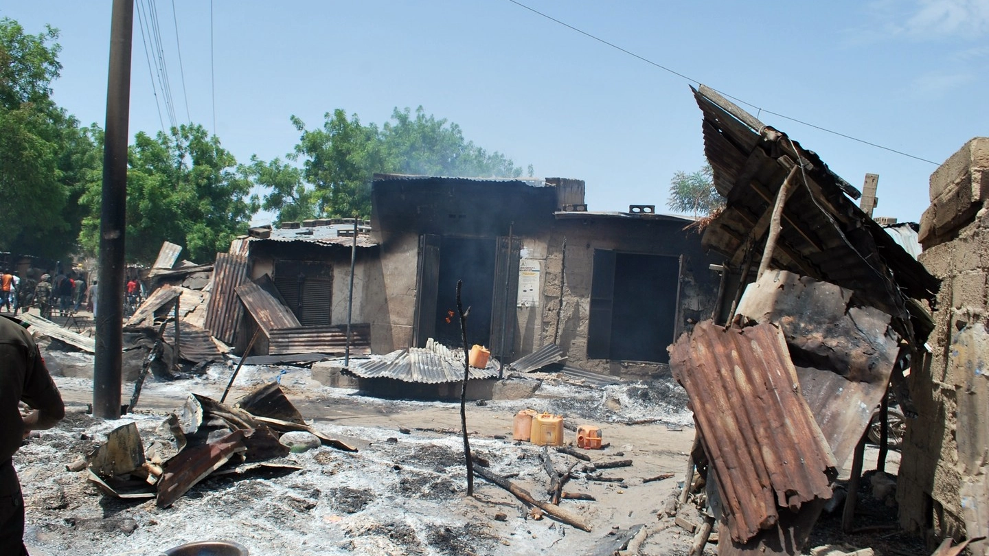 Case distrutte nel nord est della Nigeria dal gruppo Boko Haram (Afp)