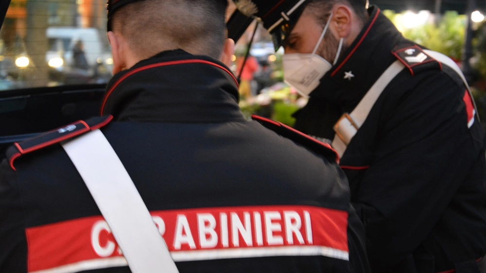 I controlli dei carabinieri nelle zone della movida (foto di repertorio)