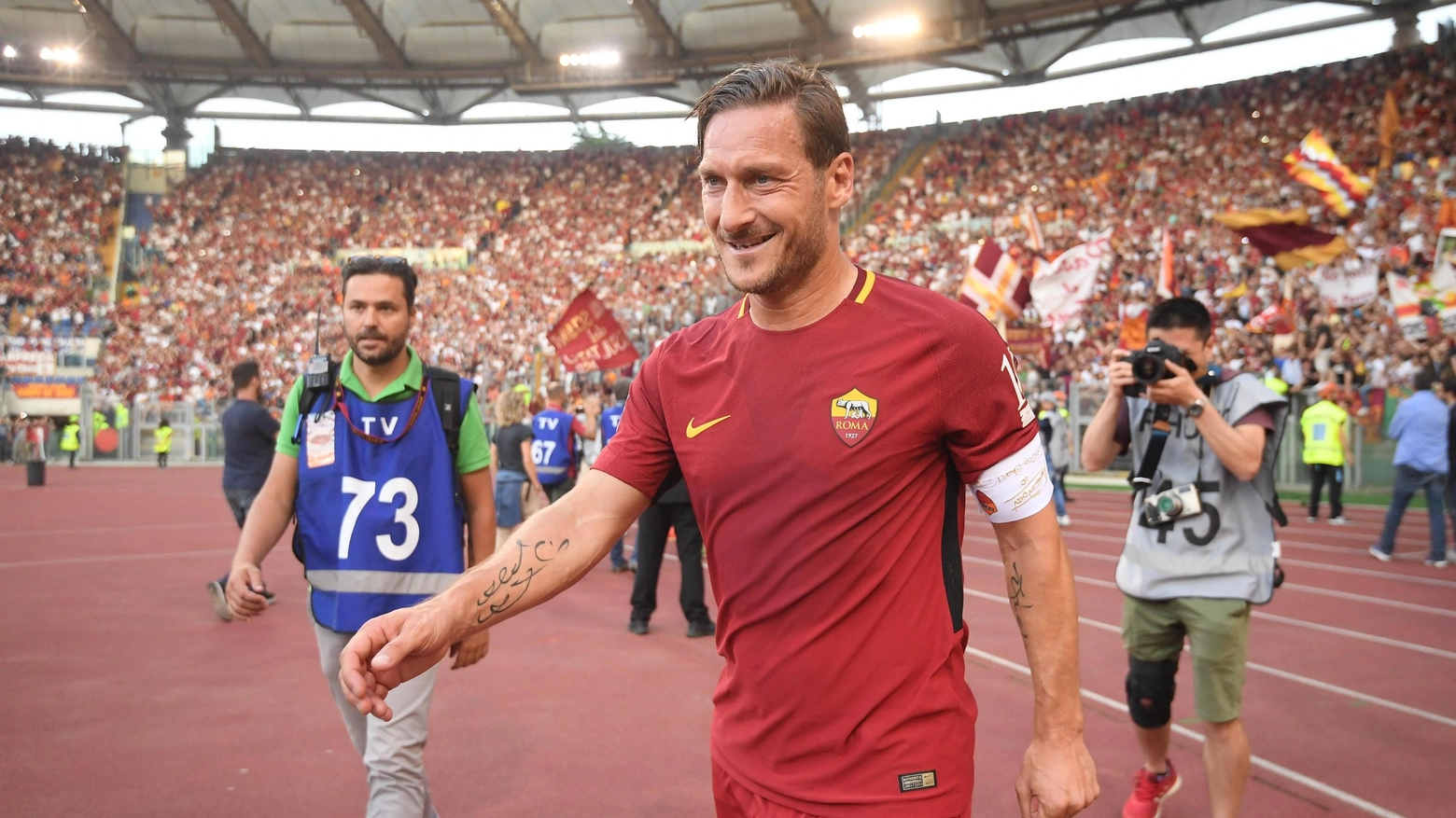 Francesco Totti nella sua ultima partita, 30 anni fa oggi il debutto in giallorosso