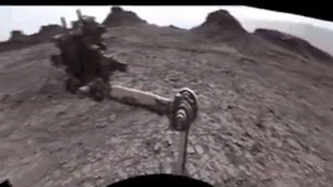 Il robottino della Nasa Curiosity su Marte (da twitter)
