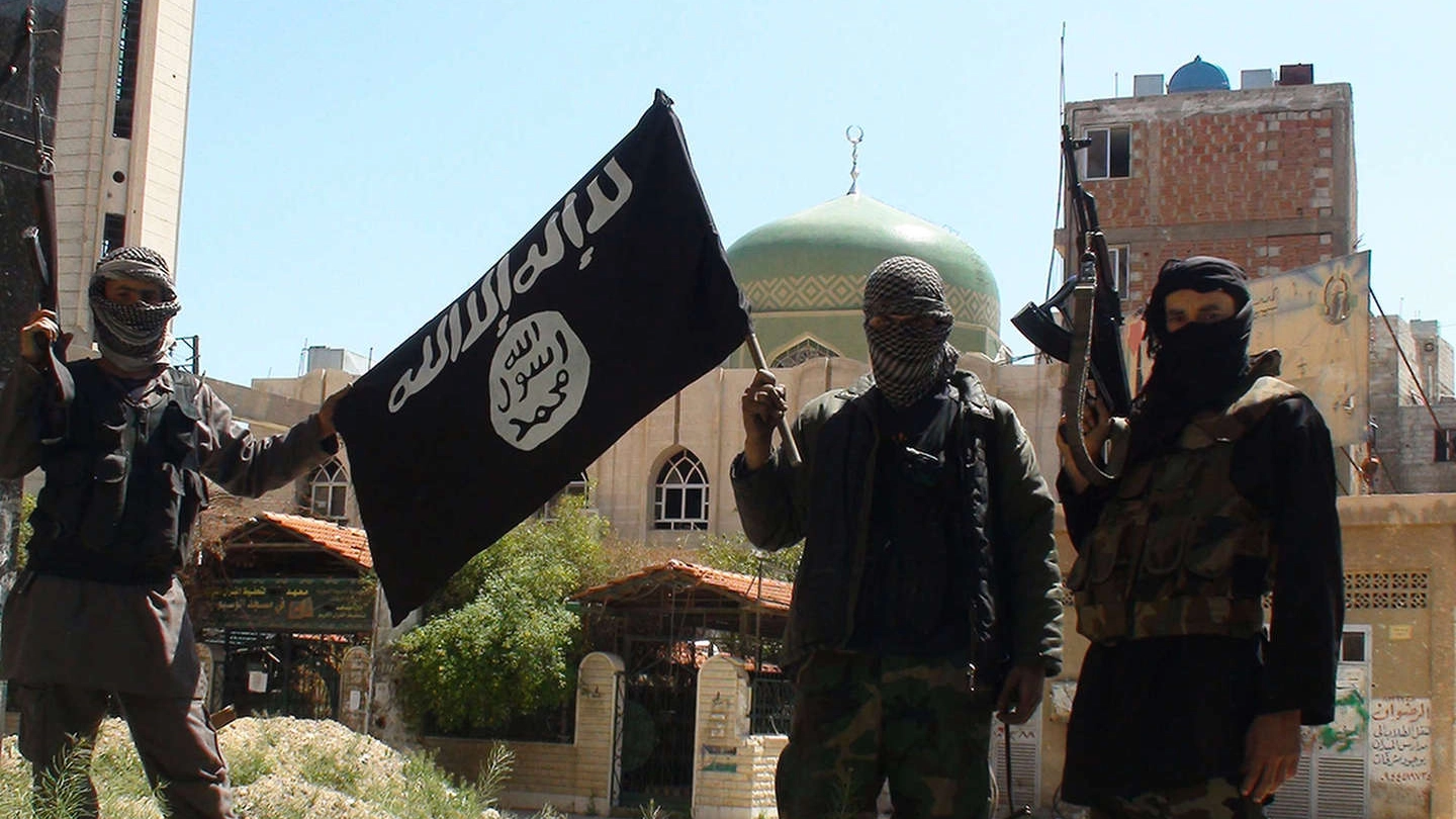 Miliziani dell'Isis (Olycom)