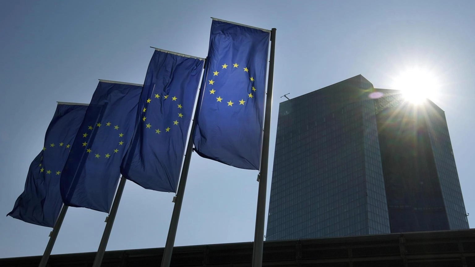 Bce, 'più aziende vulnerabili, Italia e Germania al top'