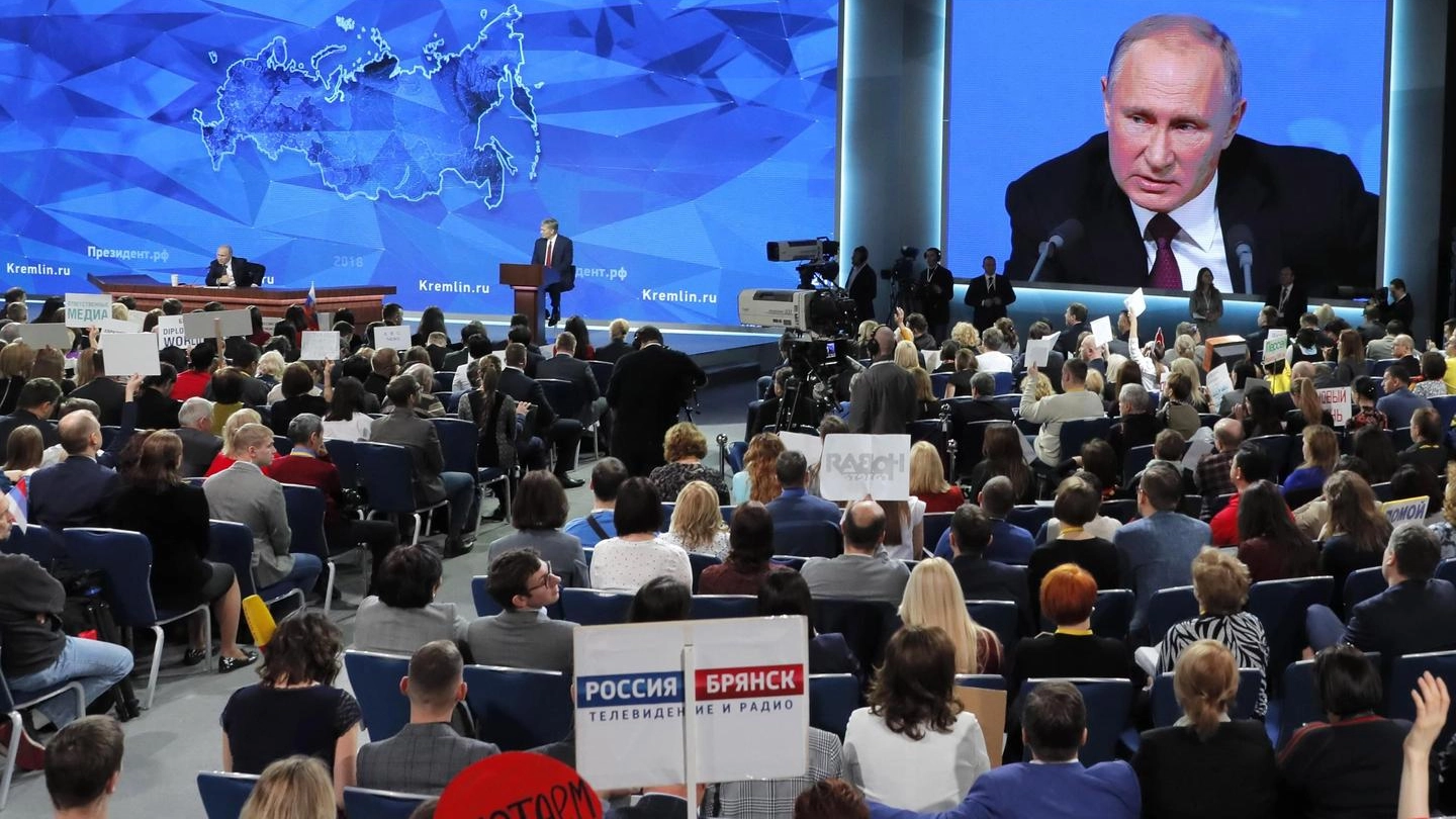 Conferenza stampa del presidente russo Vladimir Putin (Epa Ansa)