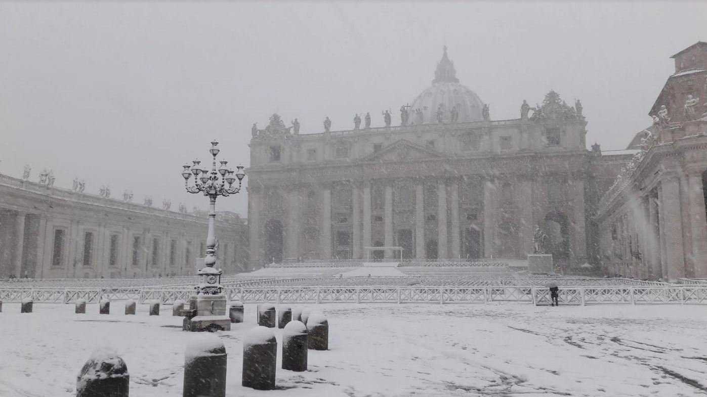 Roma investita da una forte nevicata (Giovanni Rossi) 
