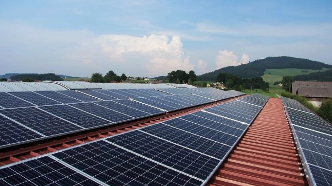 L'installazione di un impianto fotovoltaico con accumulo rappresenta un investimento