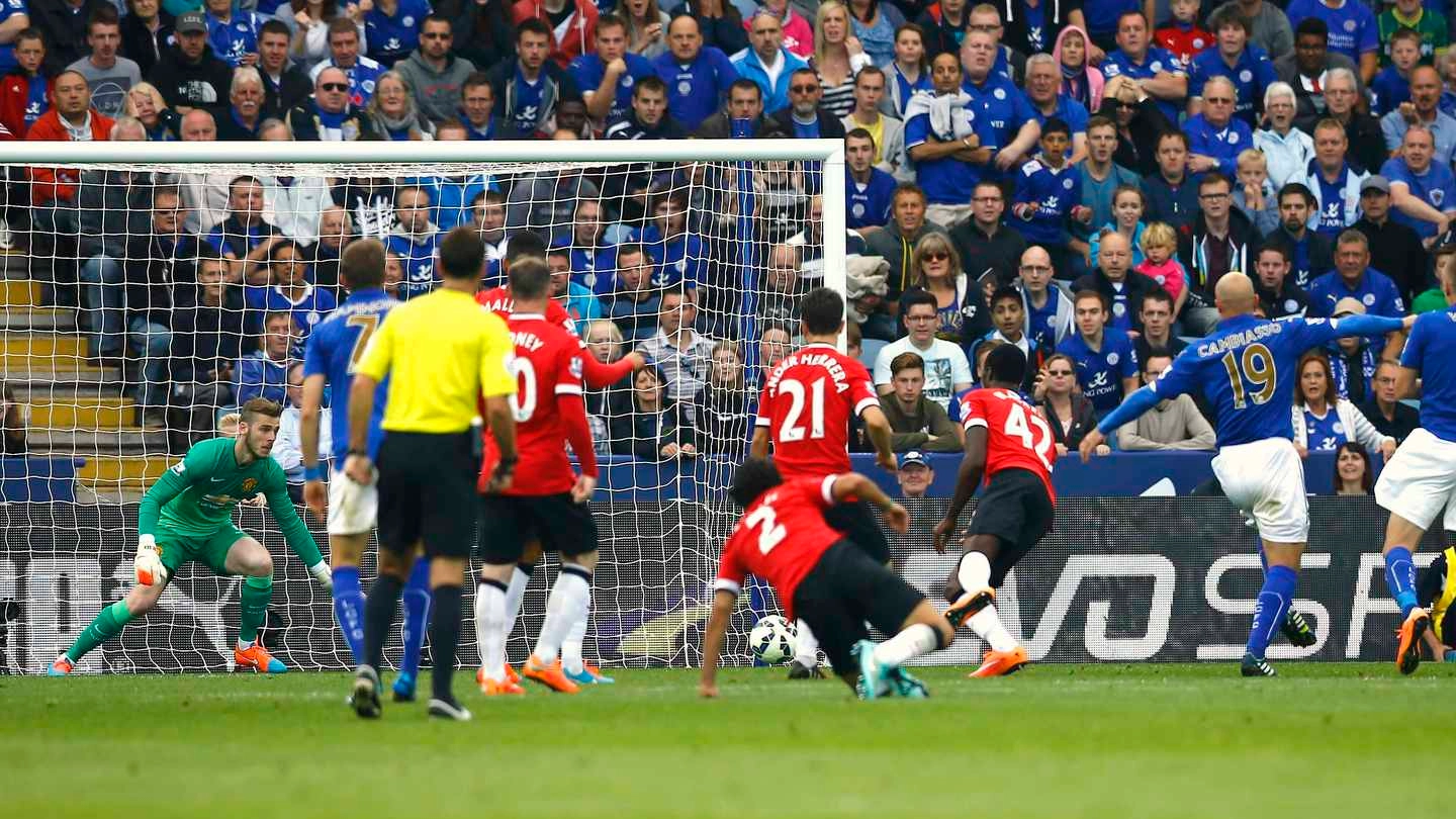 Cambiasso in gol contro lo United (Reuters)