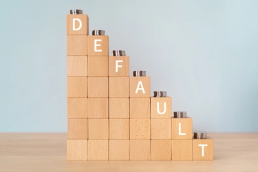 Default: che cos’è e quali sono le sue conseguenze economiche