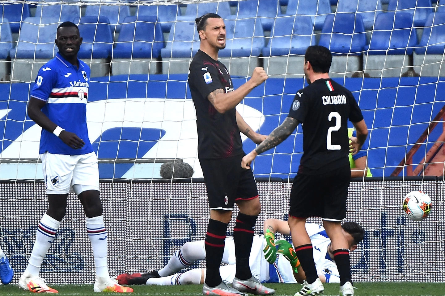 Milan, quattro gol alla Samp. L'esultanza di Ibrahimovic (Ansa)