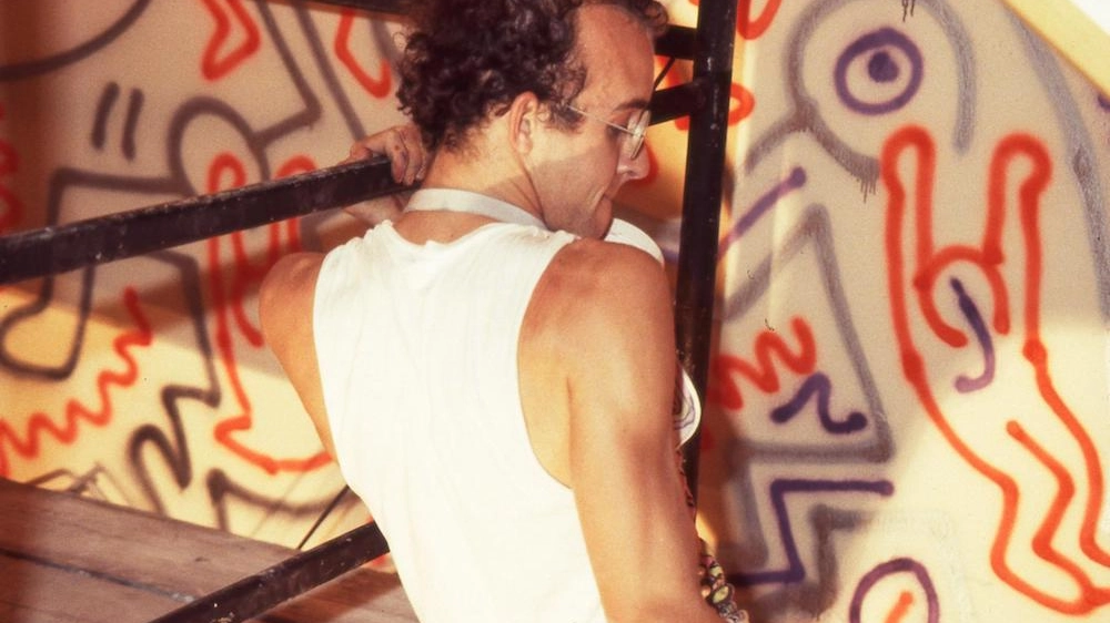 Keith Haring in una immagine d'epoca - foto ufficio stampa Fiorucci Lapresse