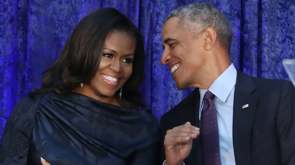 Michelle Obama col marito Barack: potrebbe essere lei l'anti Trump