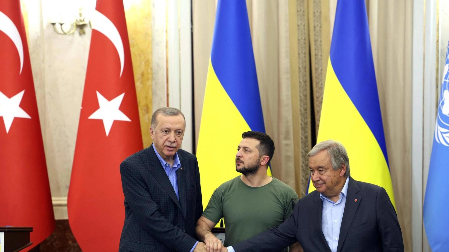 Erdogan, Zelensky e Guterres (Ansa)