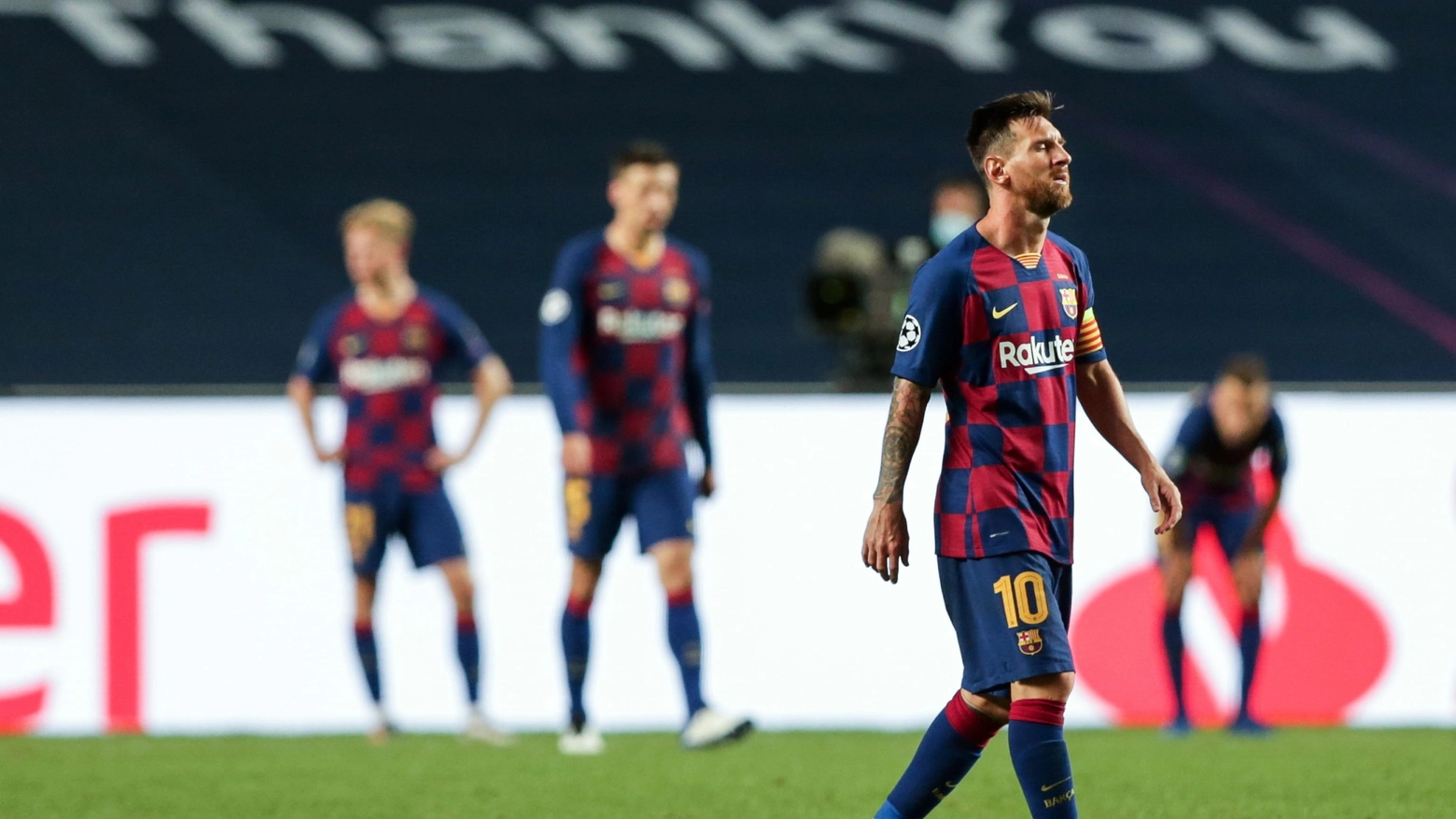 Champions League, la delusione di Messi (Ansa)