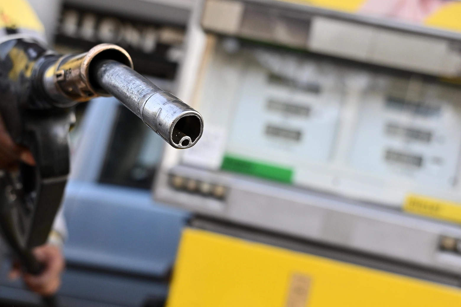 Benzina e diesel, prezzi ancora al rialzo (Ansa)