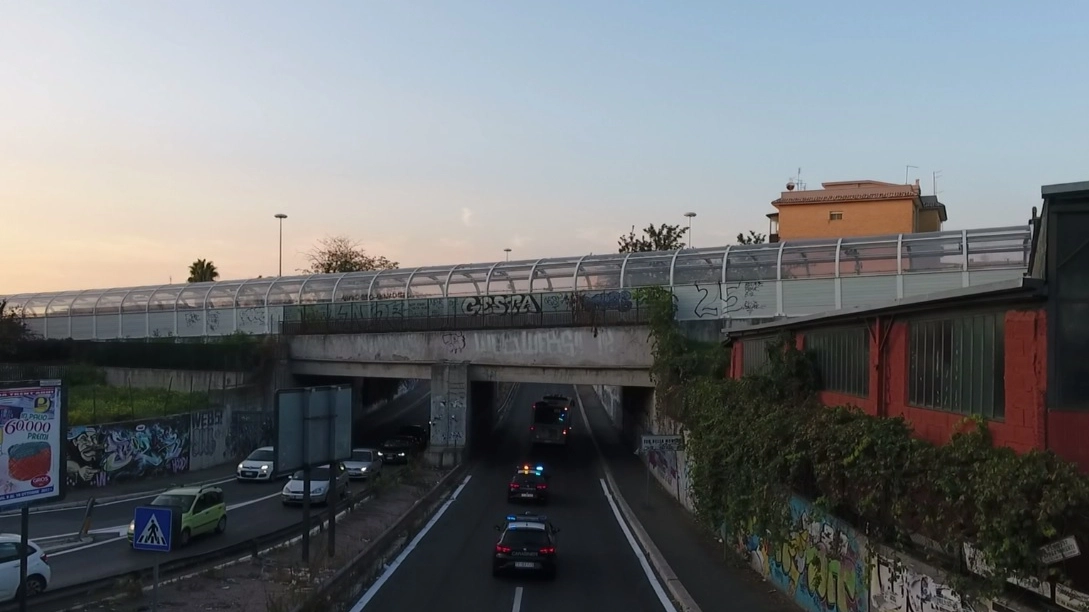 Roma, due pusher arrestati in poche ore: in manette un uomo e una donna