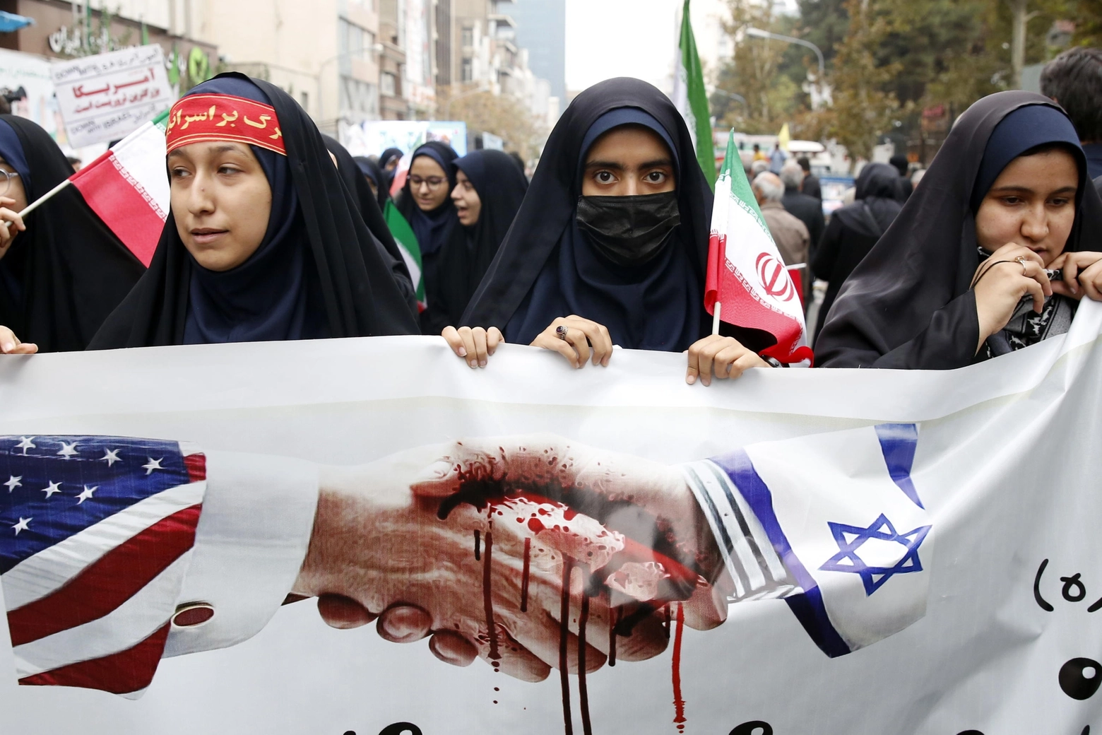 Protesta in Iran contro gli attacchi a Gaza