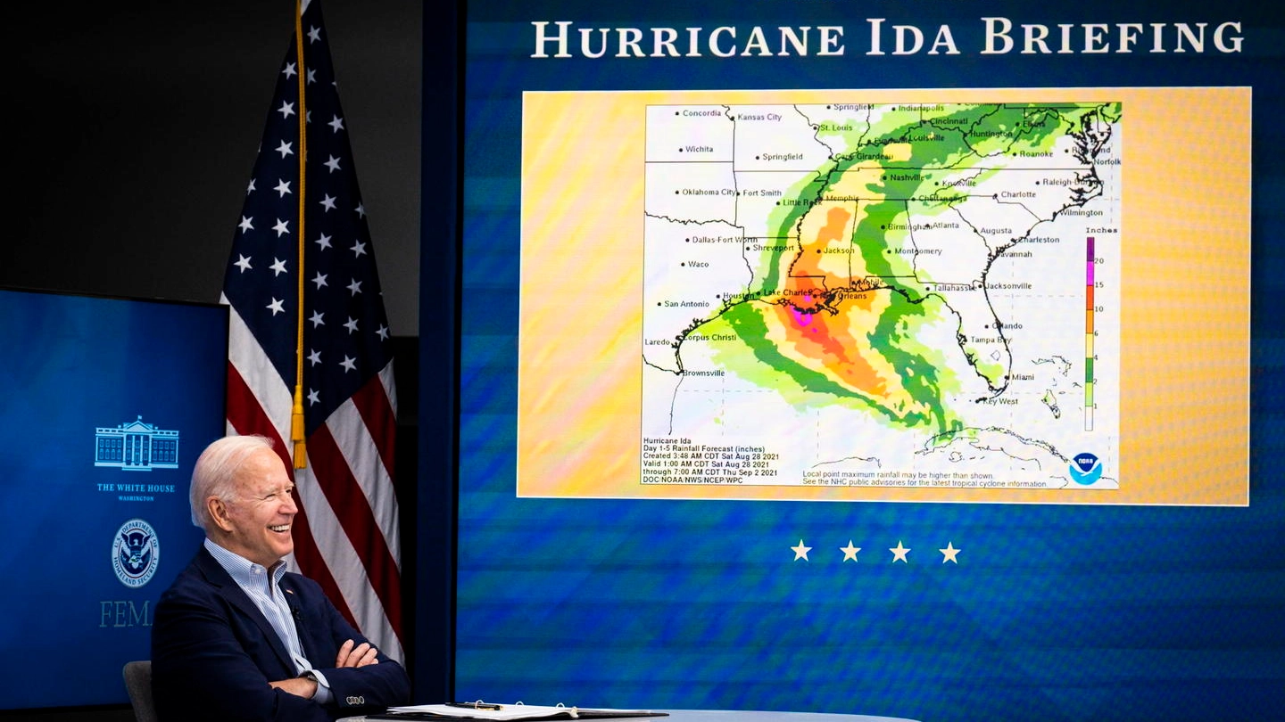 L'uragano Ida s'avvicina alle coste americane (Ansa)
