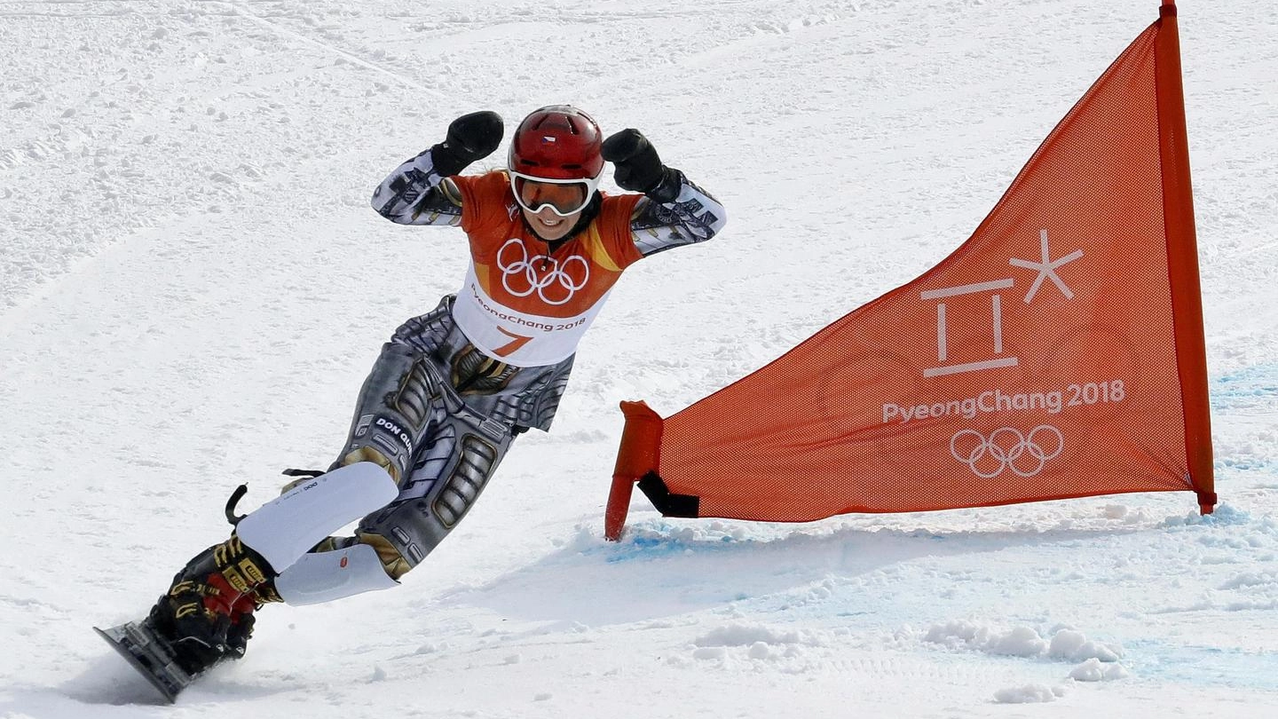 Ester Ledecka vince l'oro anche nello snowboard (Ansa)