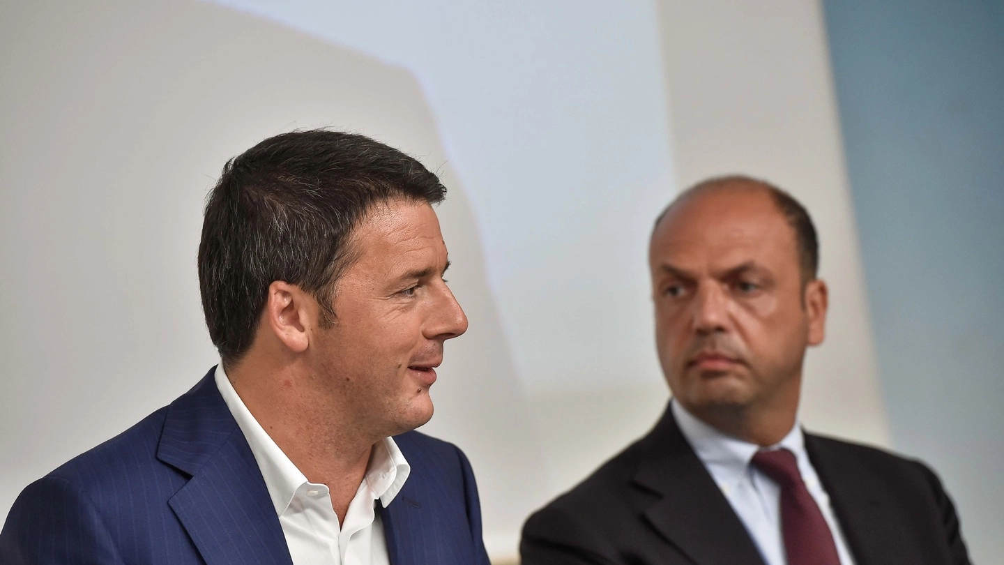 Matteo Renzi e Angelino Alfano (Imagoeconomia)
