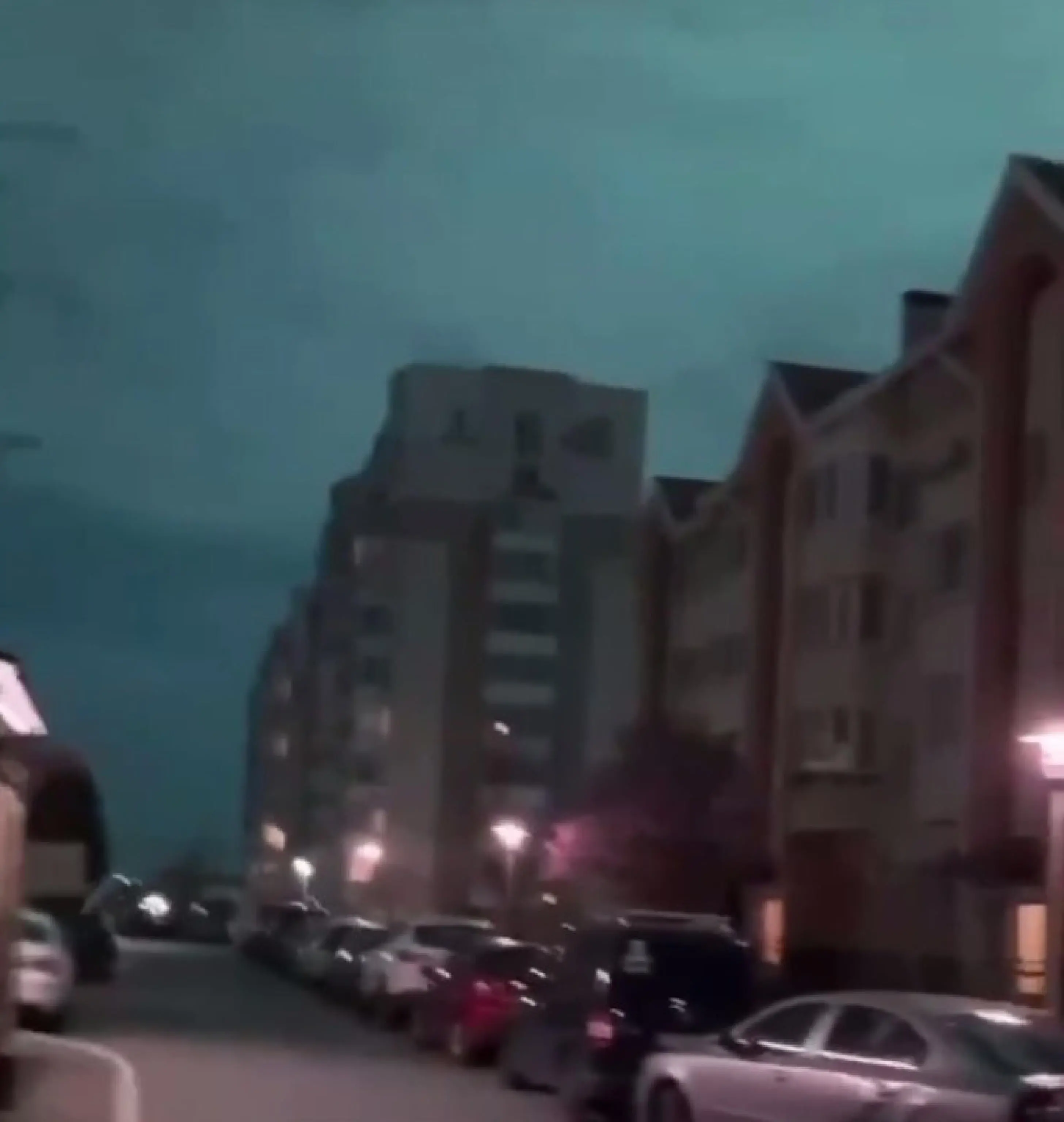 Il mistero del bagliore nel cielo di Kiev. Satellite Nasa o meteorite? Cosa sappiamo dell’esplosione