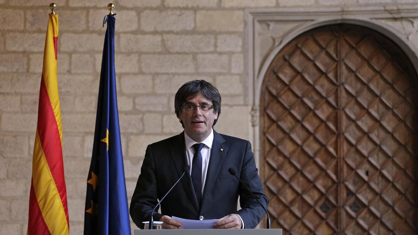 Il presidente catalano Carles Puigdemont (Ansa)