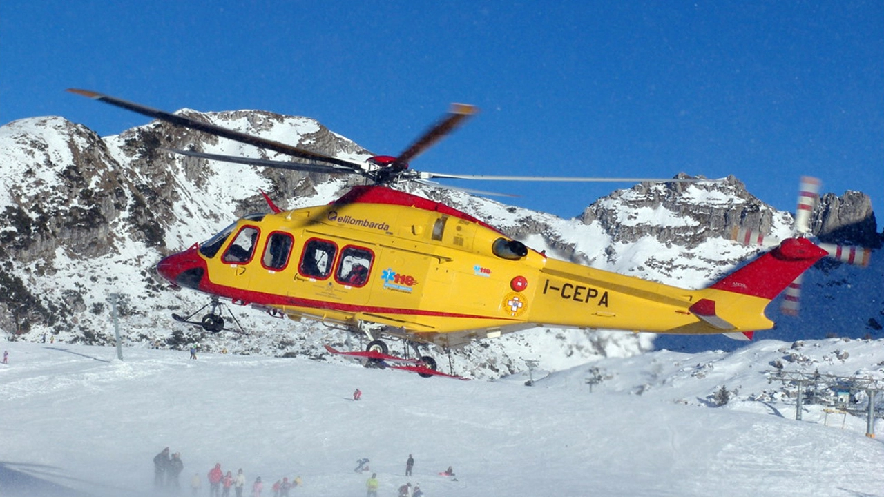 Elicottero del soccorso alpino (De Pascale)