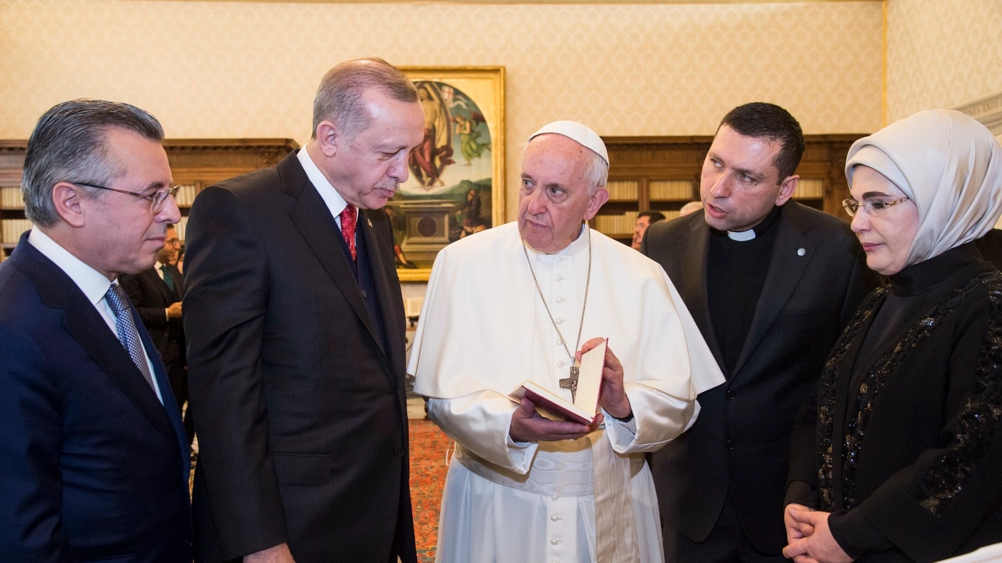 Erdogan incontra Papa Francesco (ImagoE)
