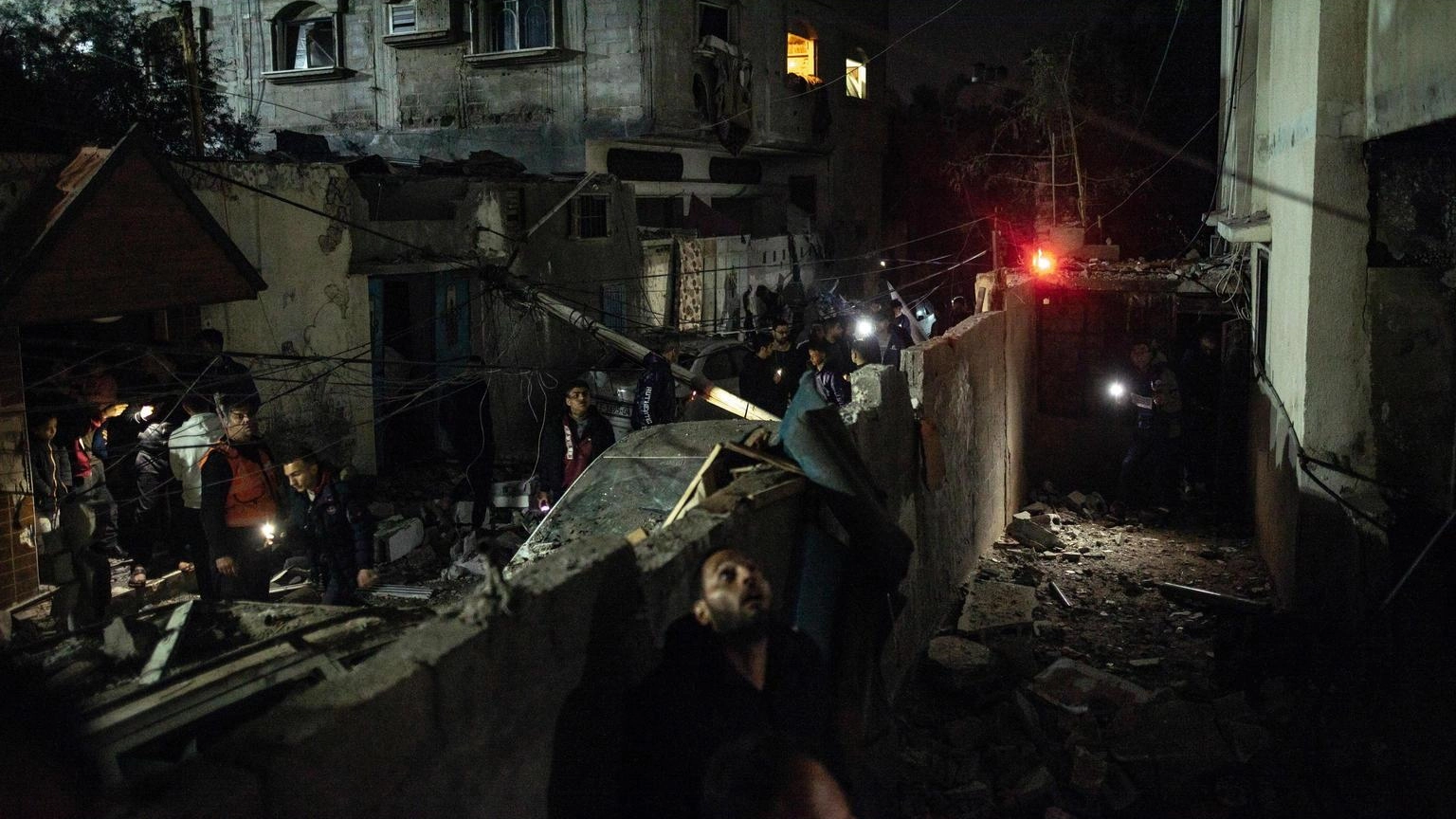 Gaza, media: almeno 11 morti in raid di Israele su Rafah