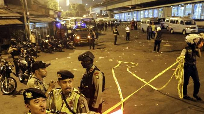 Indonesia: due esplosioni a Giacarta