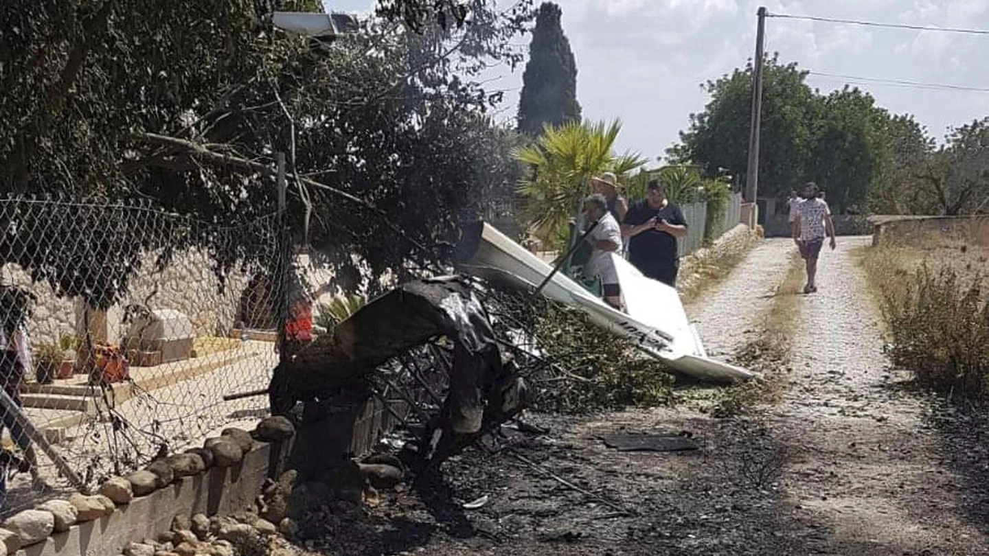 Incidente aereo a Maiorca, moto un italiano (foto Ansa)
