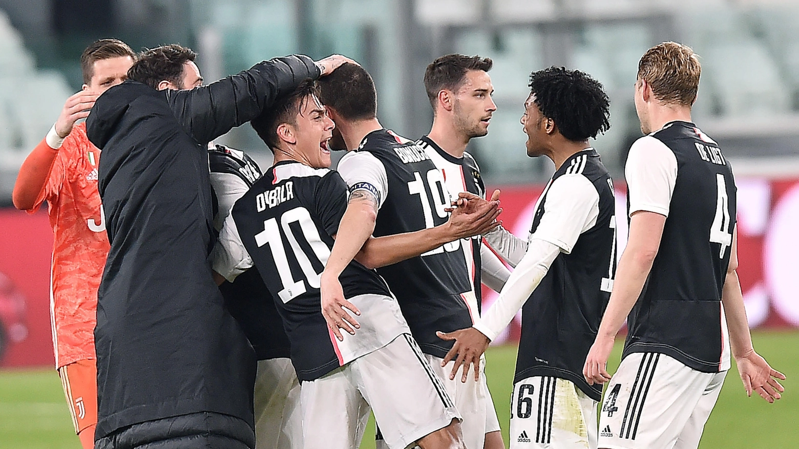 La Juventus durante la sfida con l'Inter (Ansa)