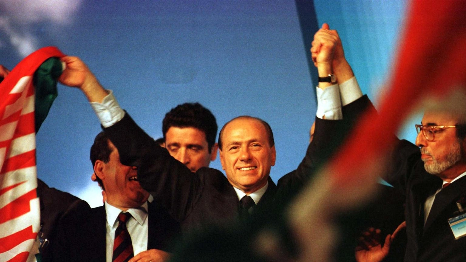 La famiglia Berlusconi vuole continuare a sostenere FI