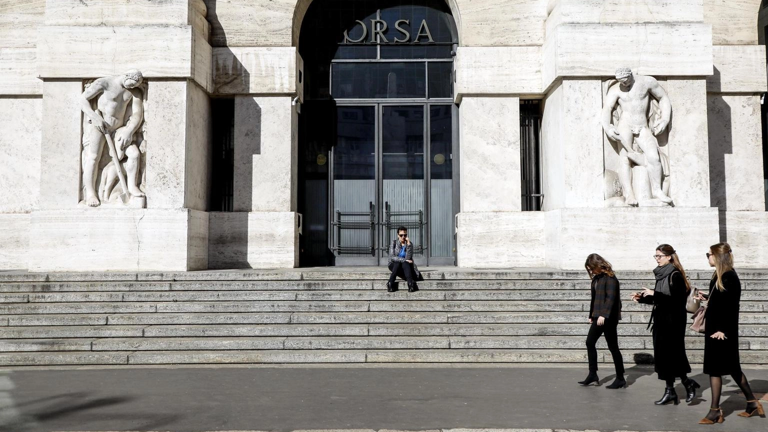Borsa: Milano piatta con l'Europa in attesa dati inflazione