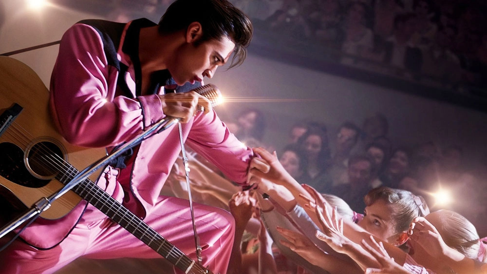 Dettaglio del poster di 'Elvis' - Foto: Bazmark Films/The Jackal Group/Warner Bros