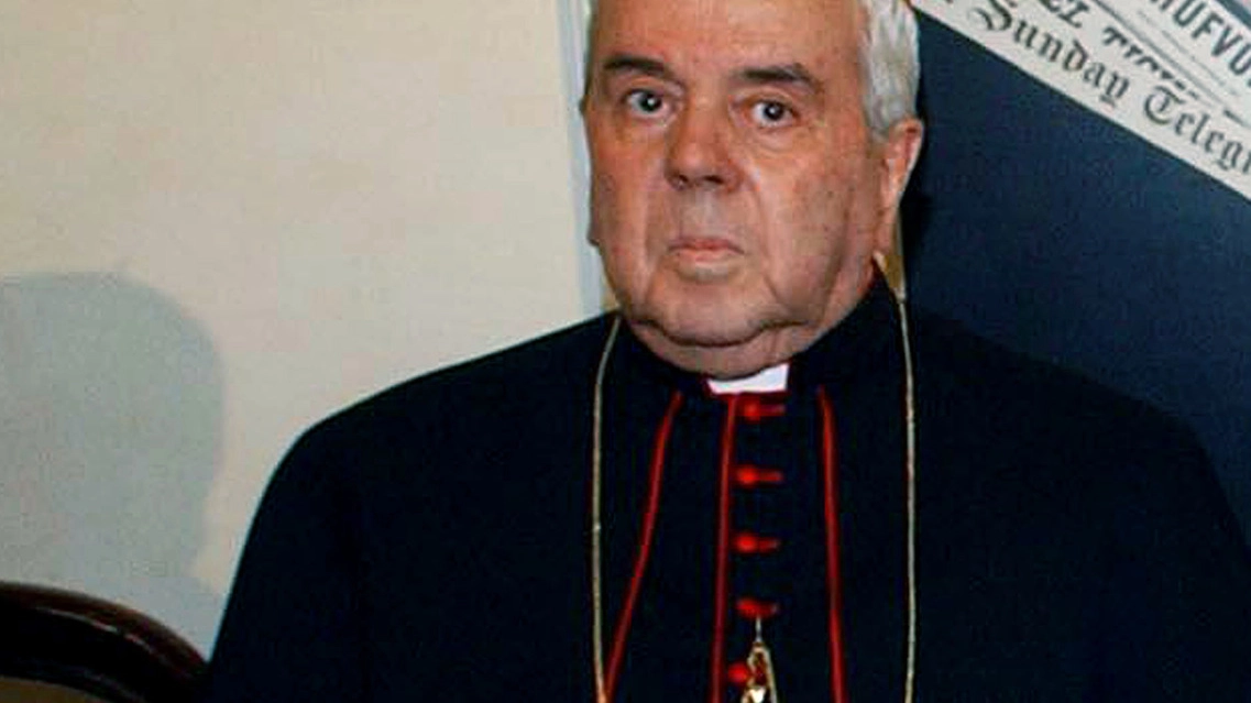 Il cardinale Fiorenzo Angelini, l'ultimo nato a Roma (Ansa)