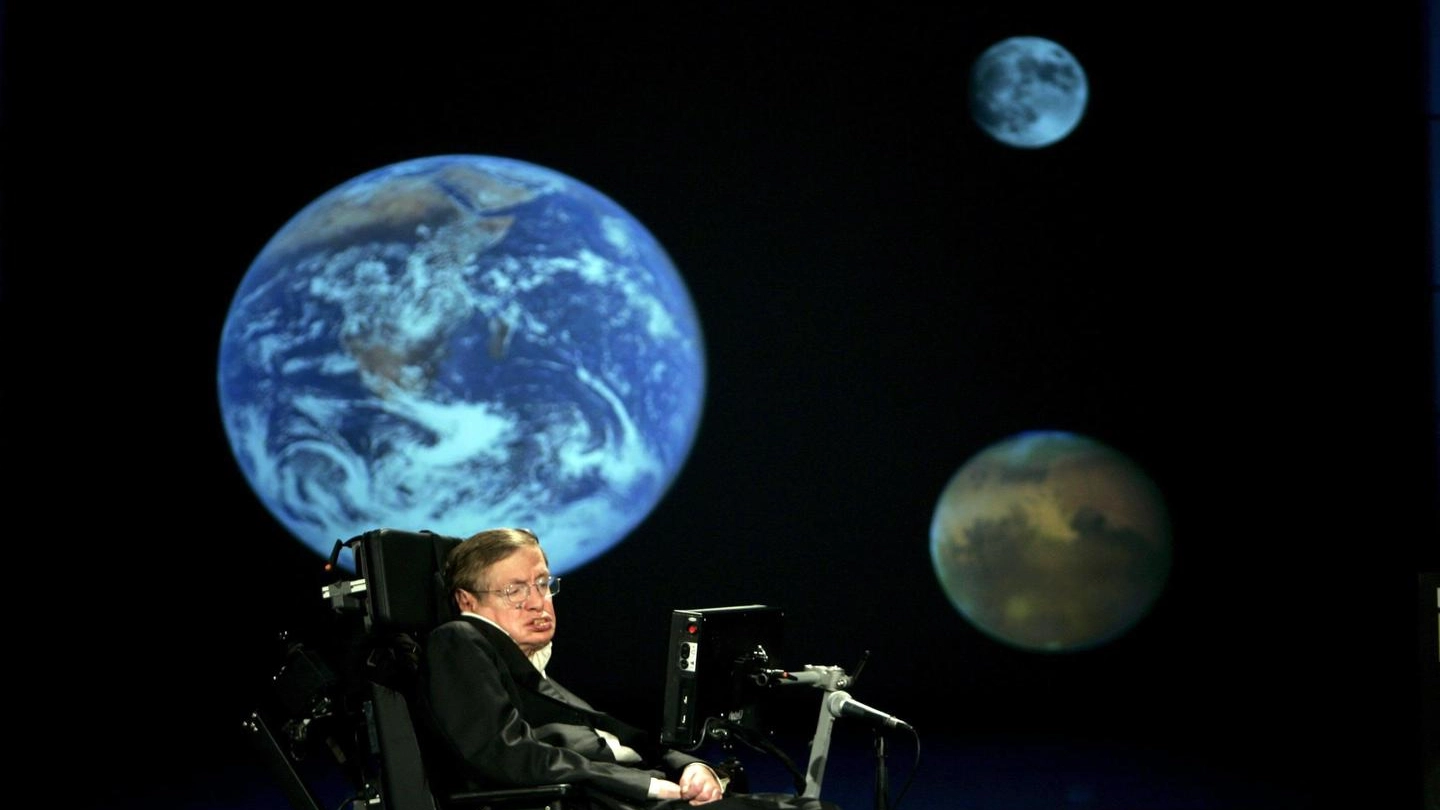 Stephen Hawking nel discorso: "Perché dovremmo andare nello Spazio" (Ansa)