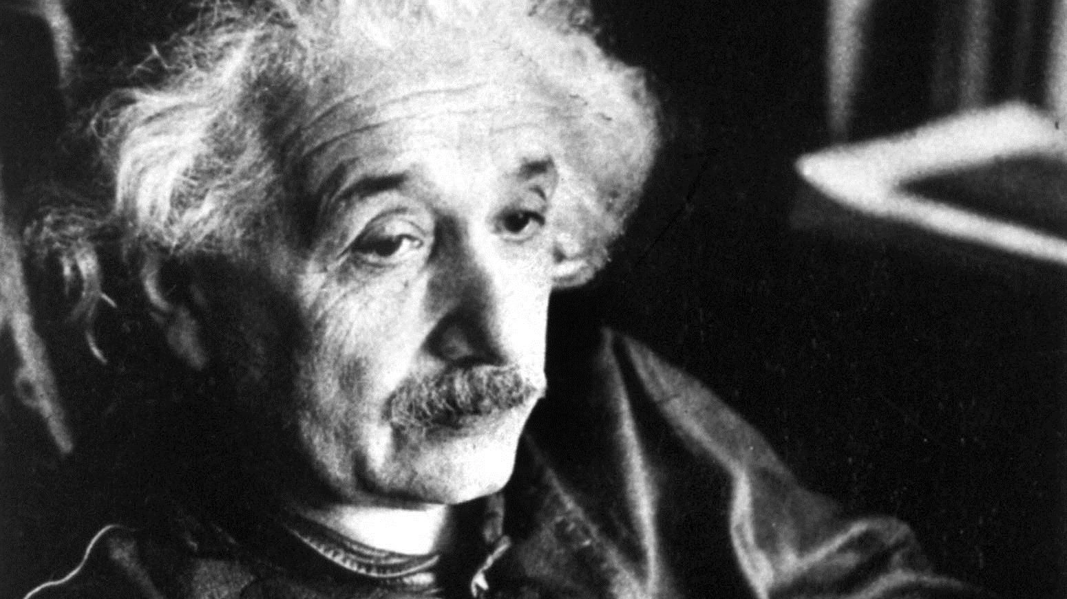 Albert Einstein, papà della teoria della relatività