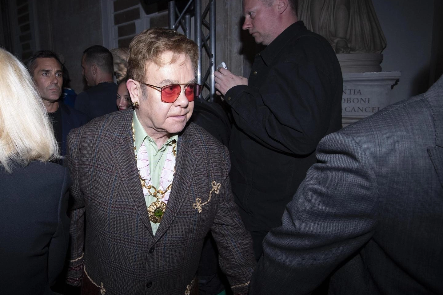 Elton John alla sfilata Gucci (Ansa)