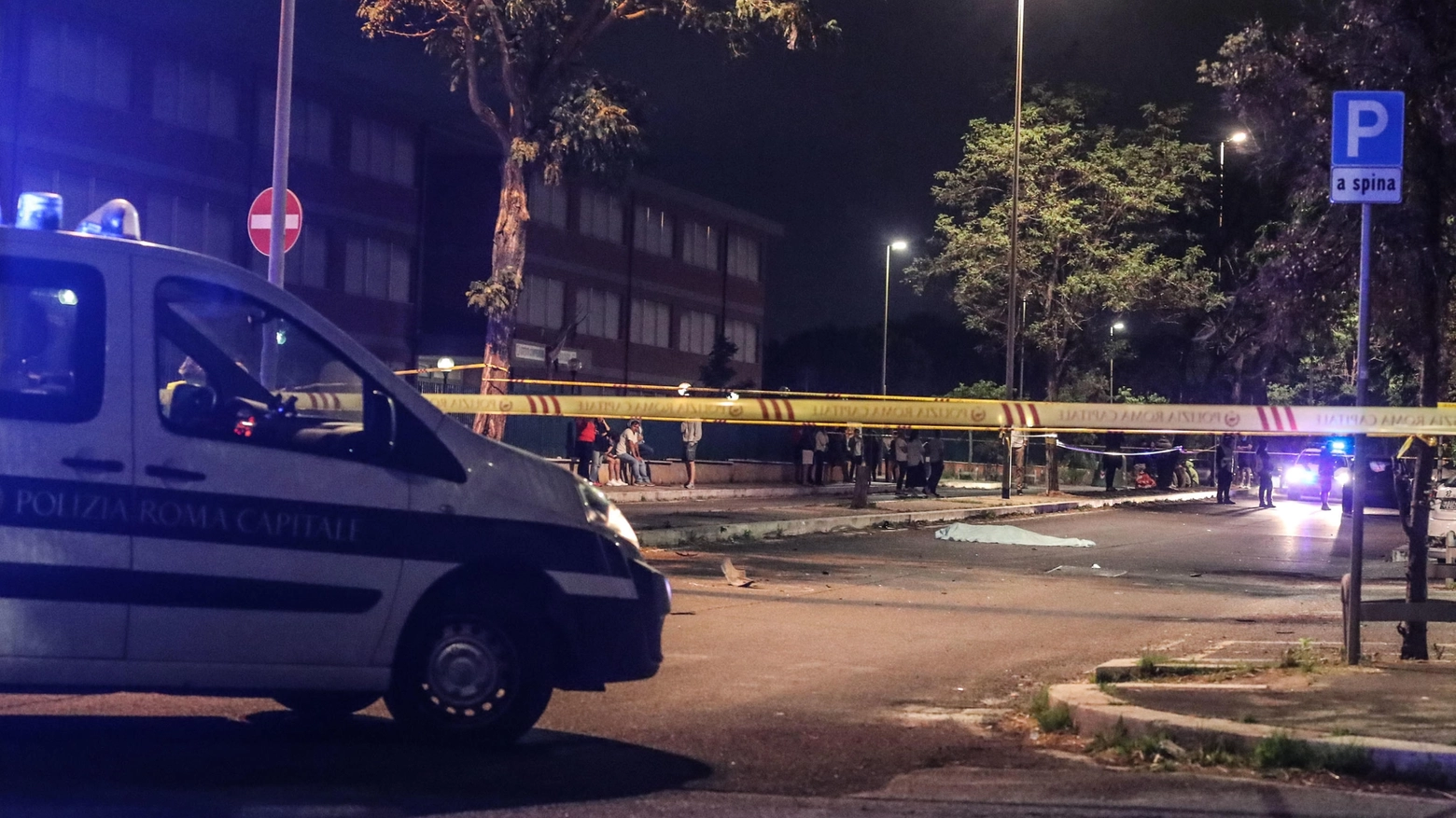 Roma, si schianta con l'automobile: morto un uomo di 34 anni