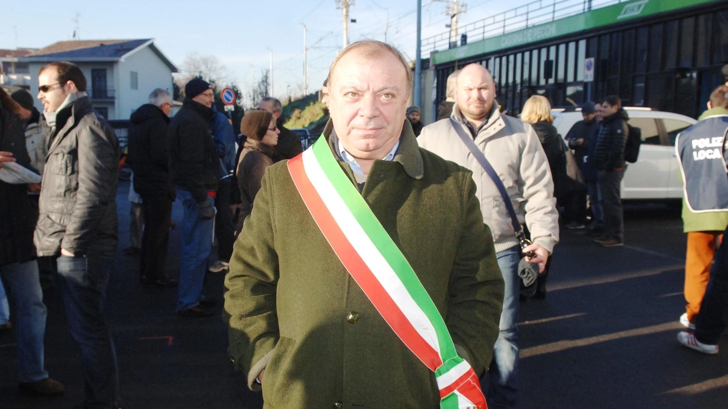 Il sindaco di Carugate, Umberto Gravina