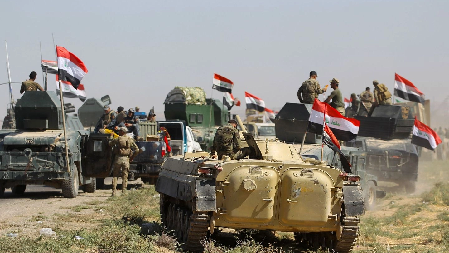 Truppe irachene nella provincia di Kirkuk, in mano ai curdi (Afp) 