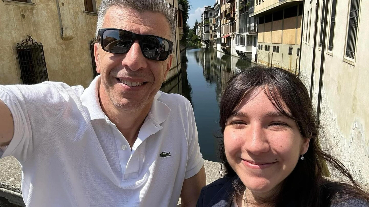 Gino Cecchettin e sua figlia Giulia, in una foto tratta da Facebook (Ansa)