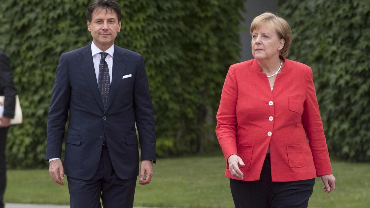 Giuseppe Conte e Angela Merkel a Berlino lo scorso giugno (Ansa)